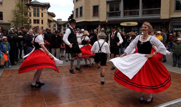 dancing oktoberfest squaw dancing oktoberfest squaw