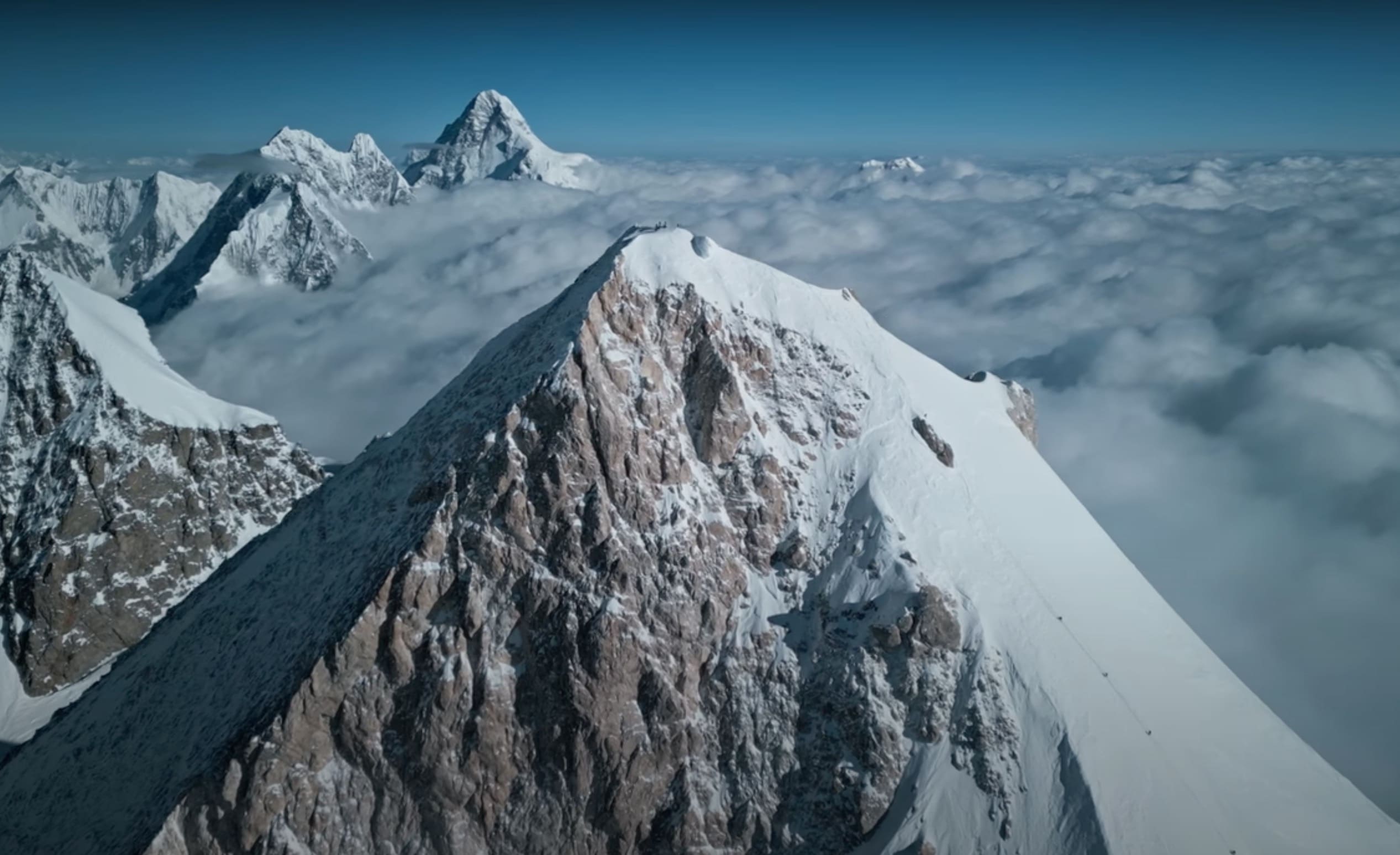 Andrzej Bargiel Climbs & Skis 26,000+ Foot Peak Without Supplemental ...