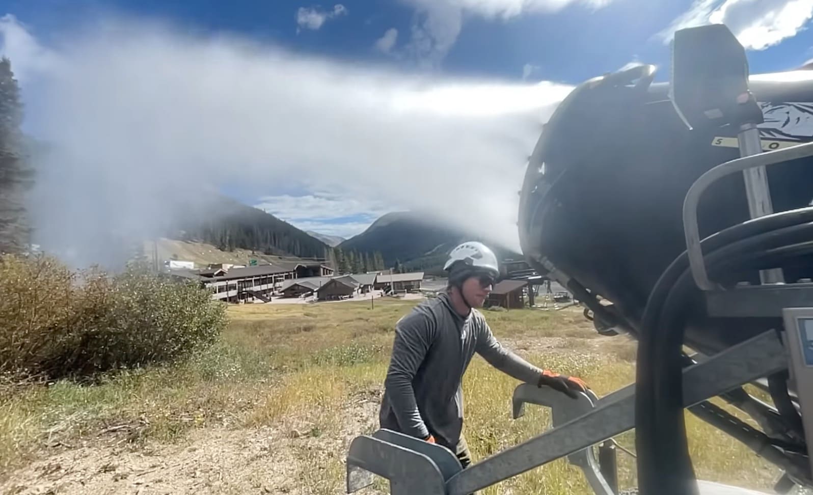 VIDEO Loveland Ski Area Test Fires Snowmaking Equipment Unofficial   Screenshot 2023 09 20 At 7.22.32 AM 