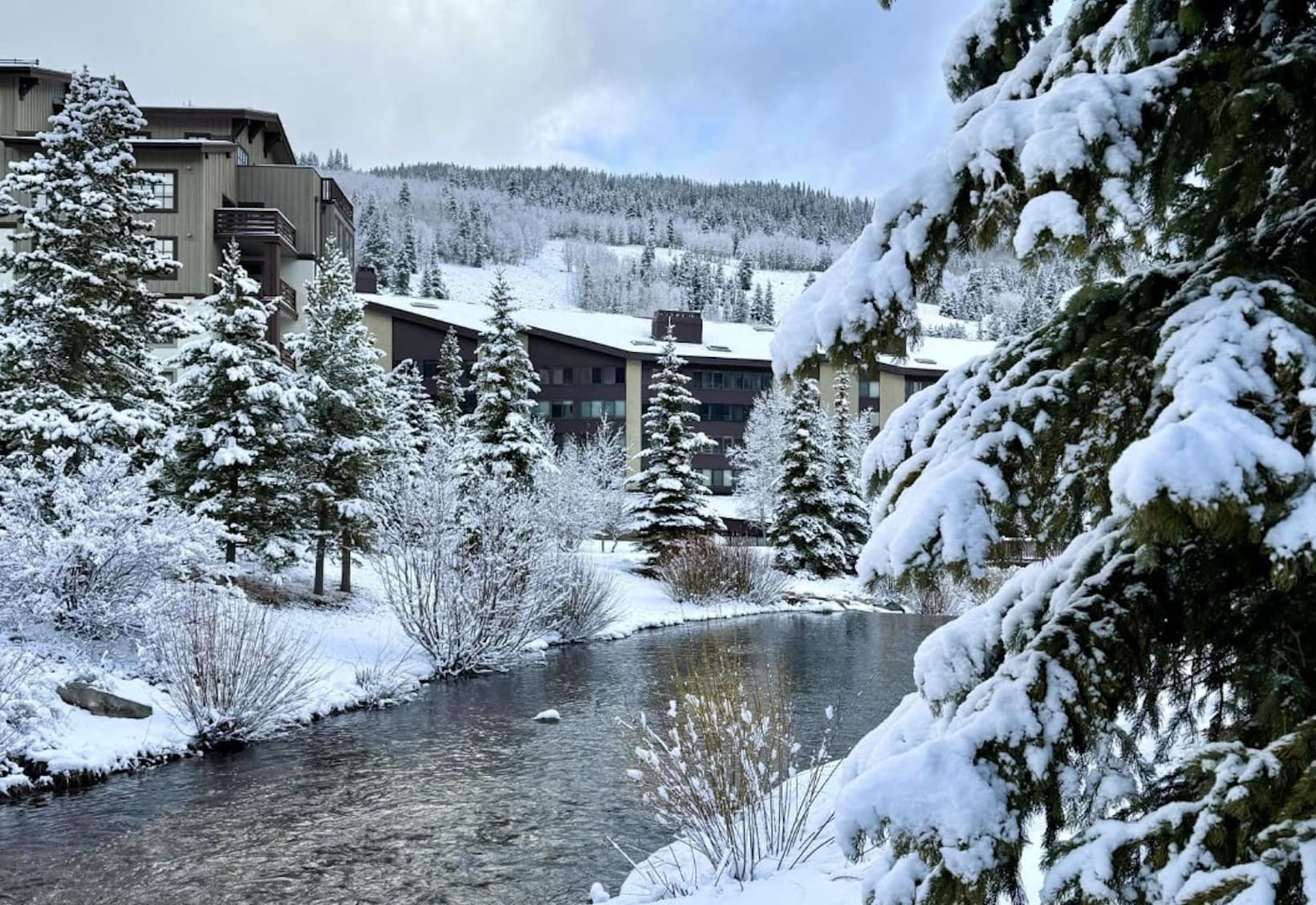 Colorado Resorts Could See Nearly 2' Of Snowfall This Weekend