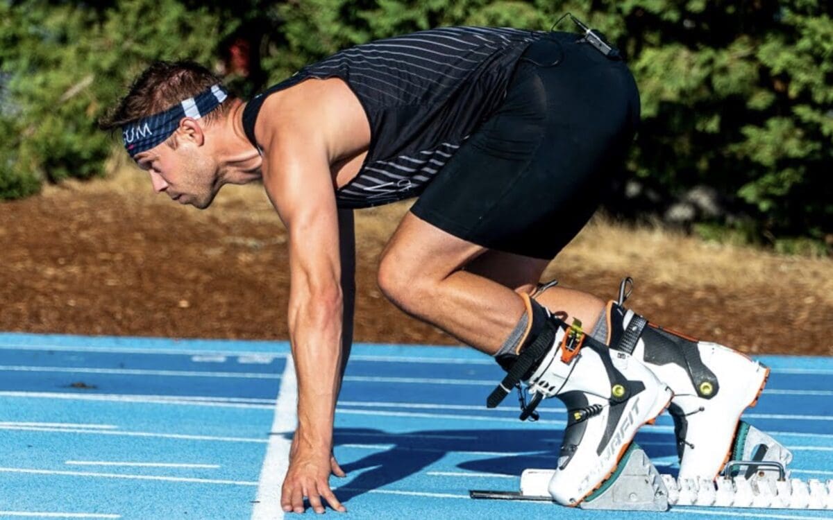 Ski boots 100-meter record attempt