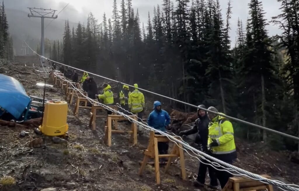 Splicing the Super Angel Chairlift haul rope.