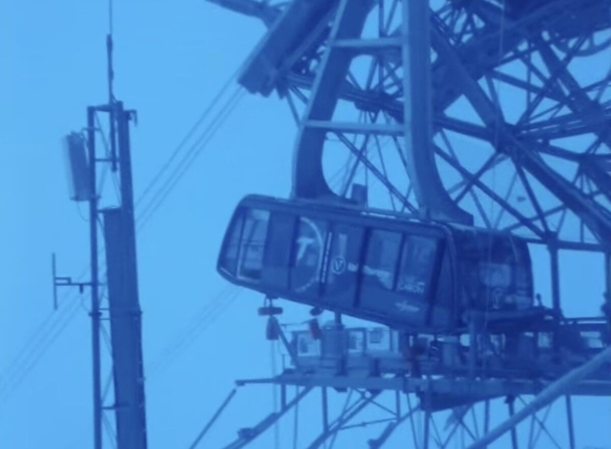 Val Thorens Tram crash video