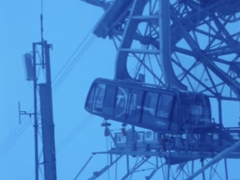 Val Thorens Tram crash video