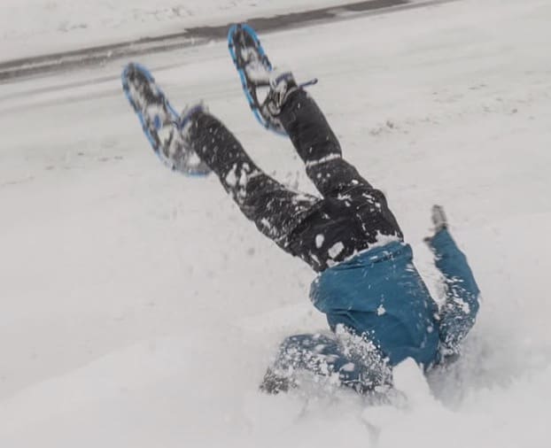 Freestyle extreme snowshoeing