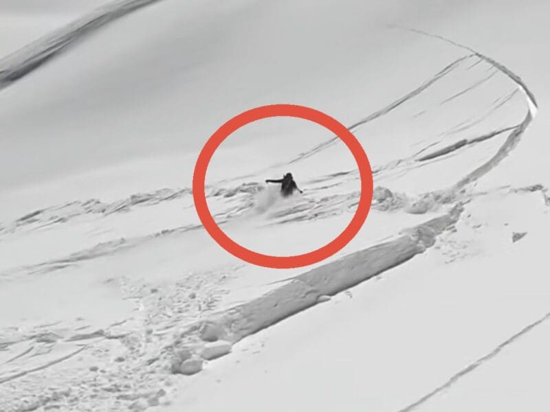 Skiers trigger avalanche @ Chamonix, France