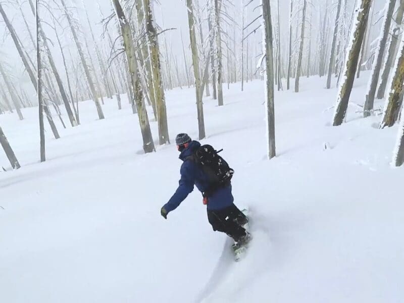 Ultra chill snowboarding video