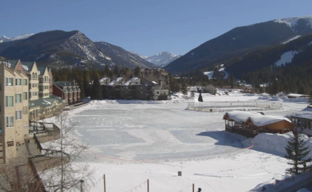 Keystone Lakeside Village live camera.