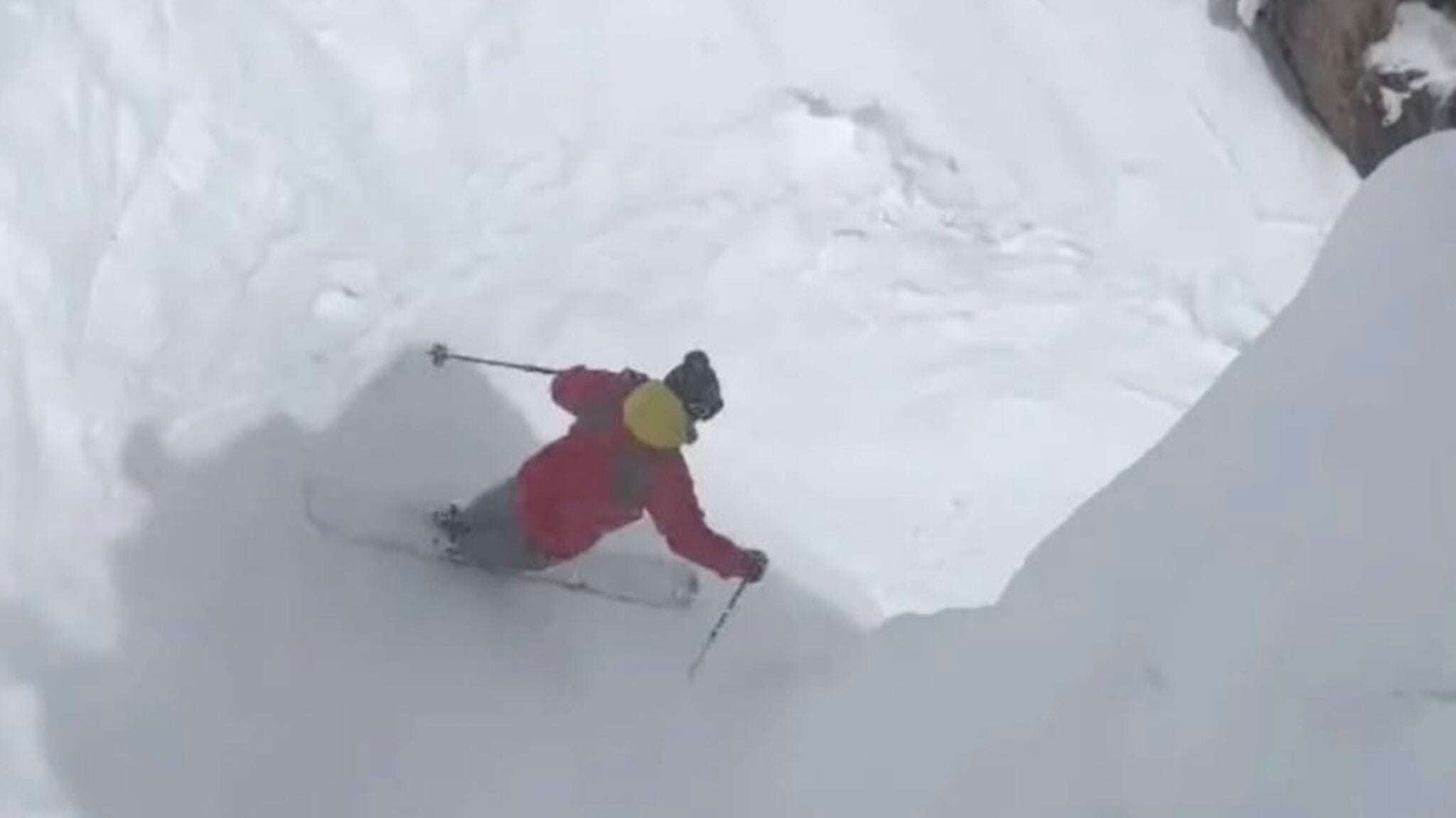 Monoskier Shreds Corbet's Couloir Better Than Most Skiers