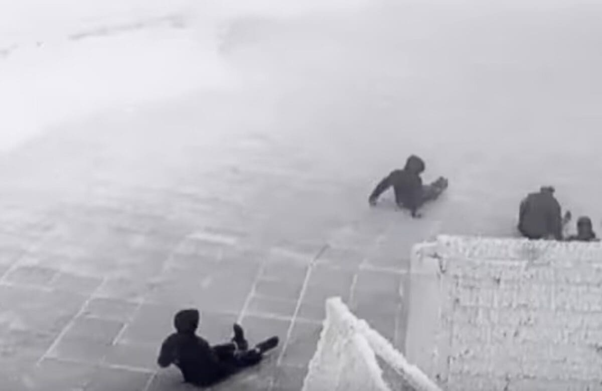 100+mph winds at the summit of Mount Washington.