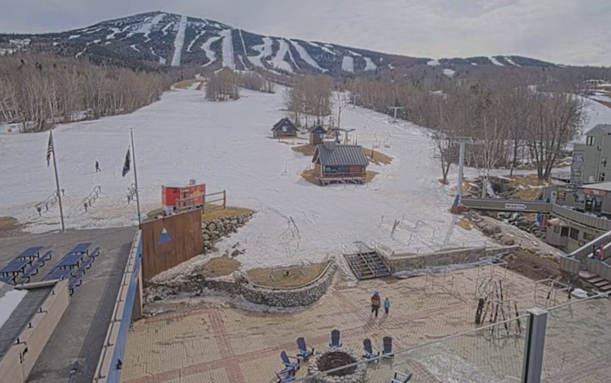 Sugarloaf Mountain live camera.