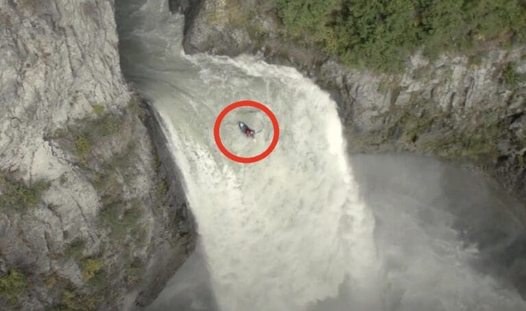 Kayaker sends 114 Foot Keyhole Falls in British Columbia