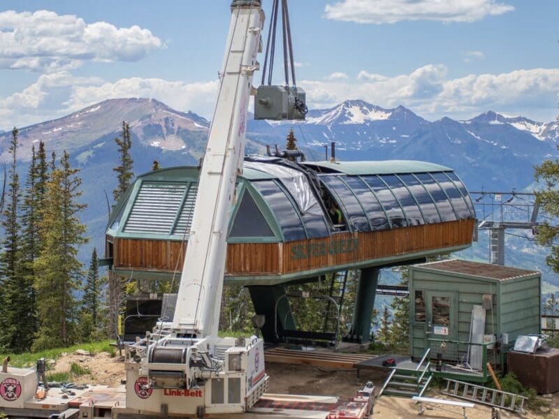 Silver Queen Express Chairlift motor install @ Crested Butte