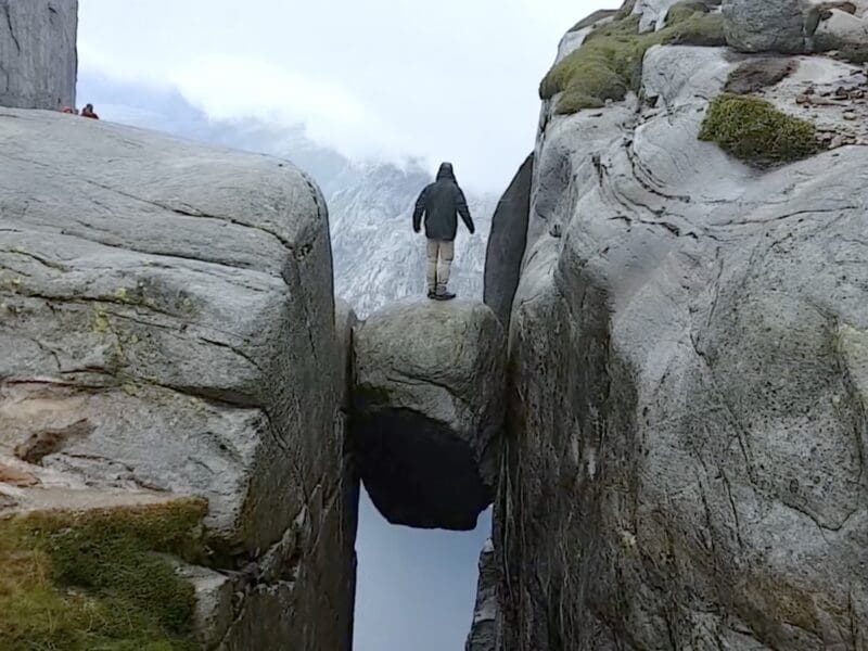 The famous Kjeragbolten.