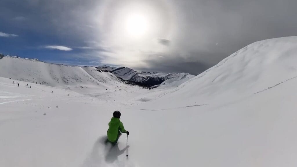 Kids ski free at SkiBig3.