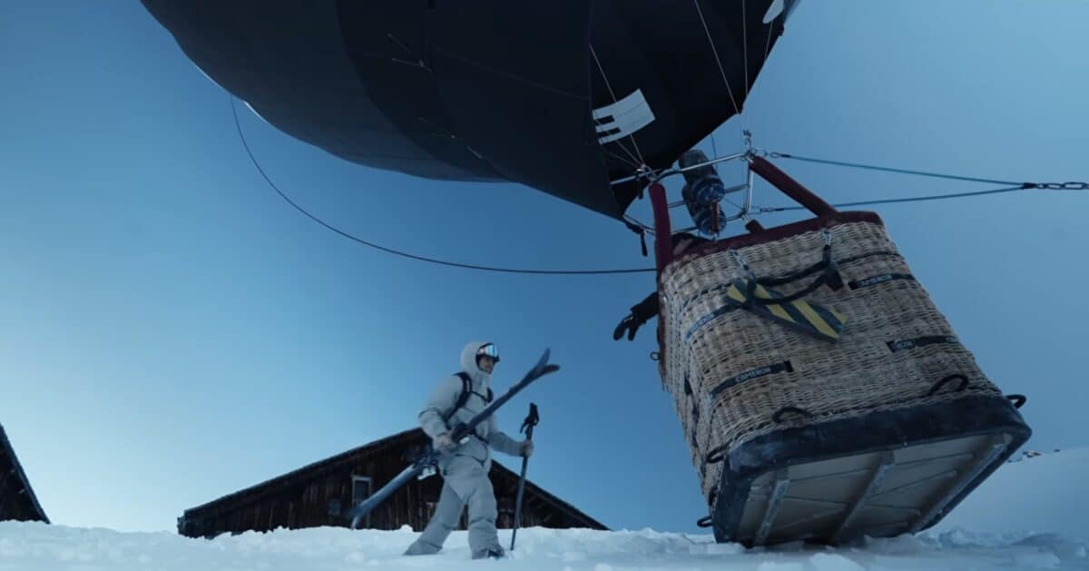World's first hot air ballon ski drop-in