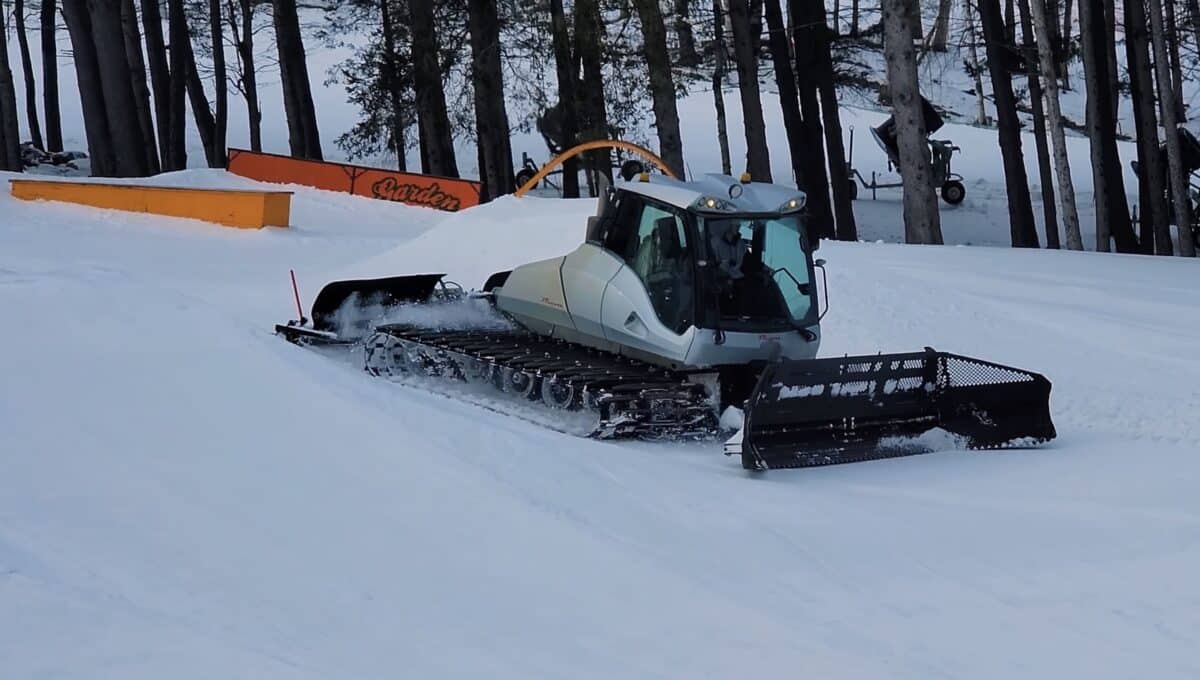 Skier's guide to resort statistics.