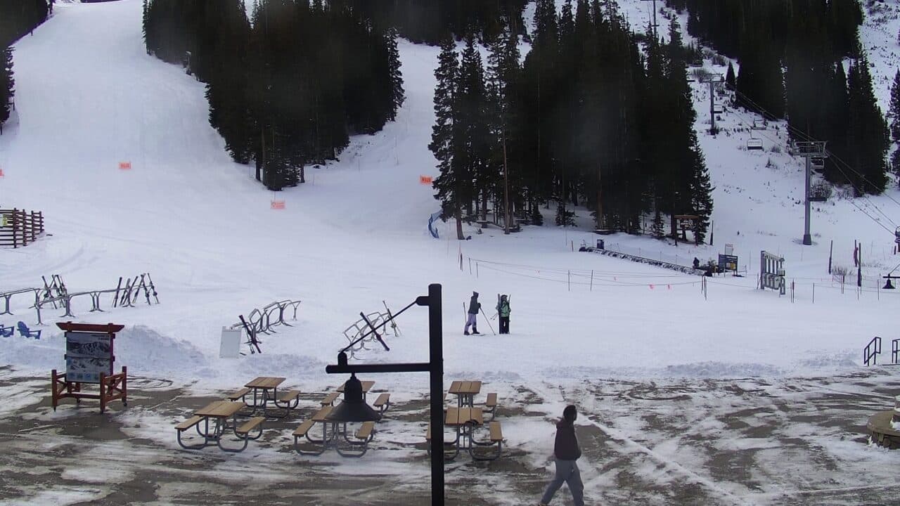 Arapahoe Basin base live camera.