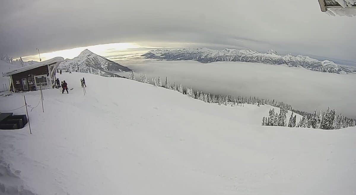 Live view from the top of Revelstoke.