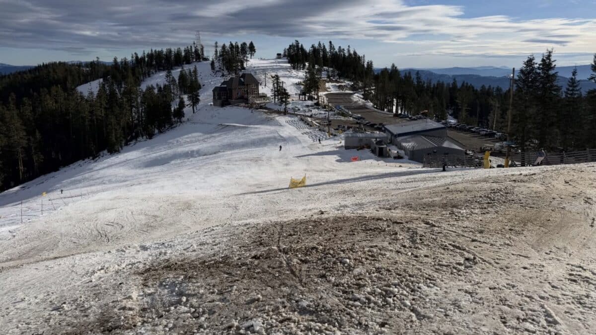 Oregon Ski Area Pauses Operations Three Days After Opening