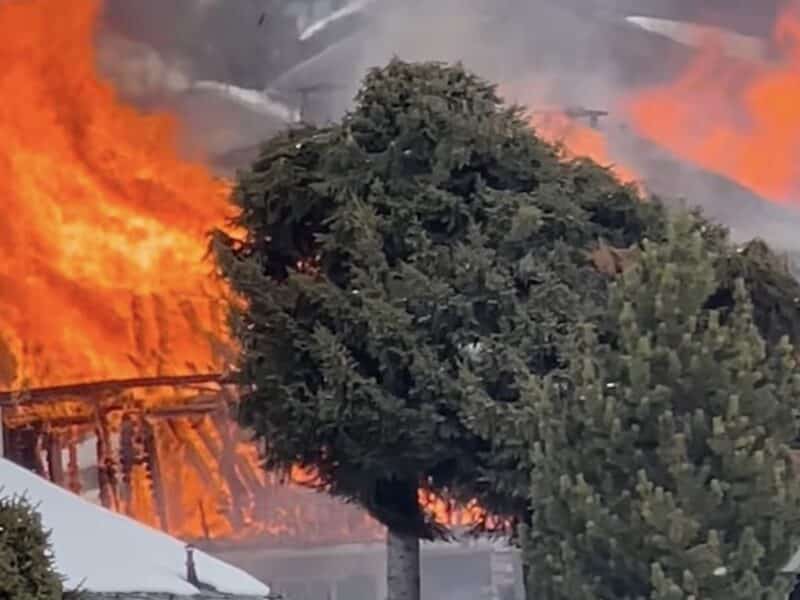Chalet burns to the ground in Verbier.