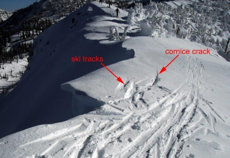 Mount Rainier National Park: Snow cornice PSA