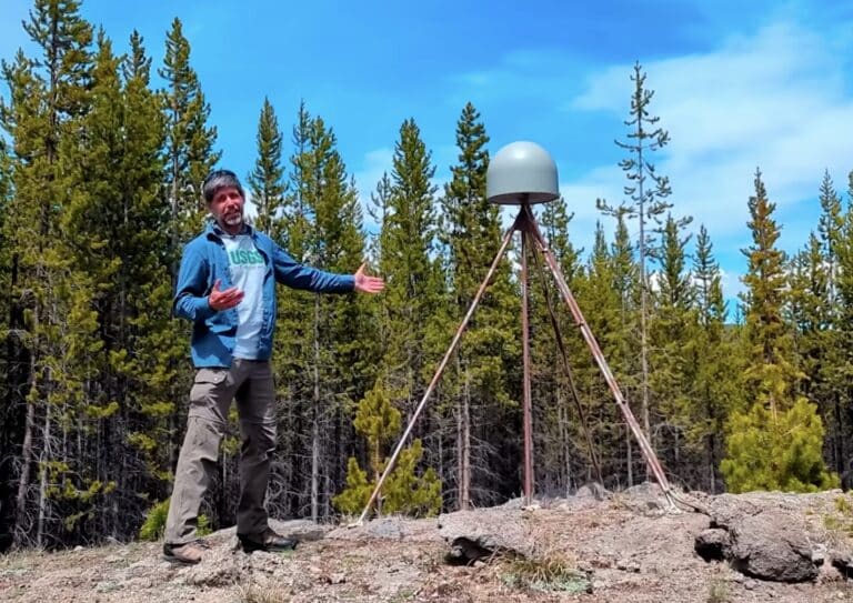 Continuous GPS station @ Yellowstone National Park