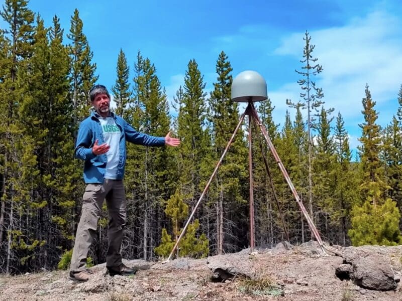 Continuous GPS station @ Yellowstone National Park