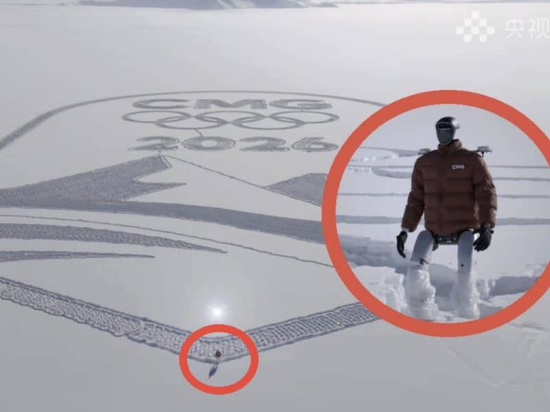 Robotic snow art in China