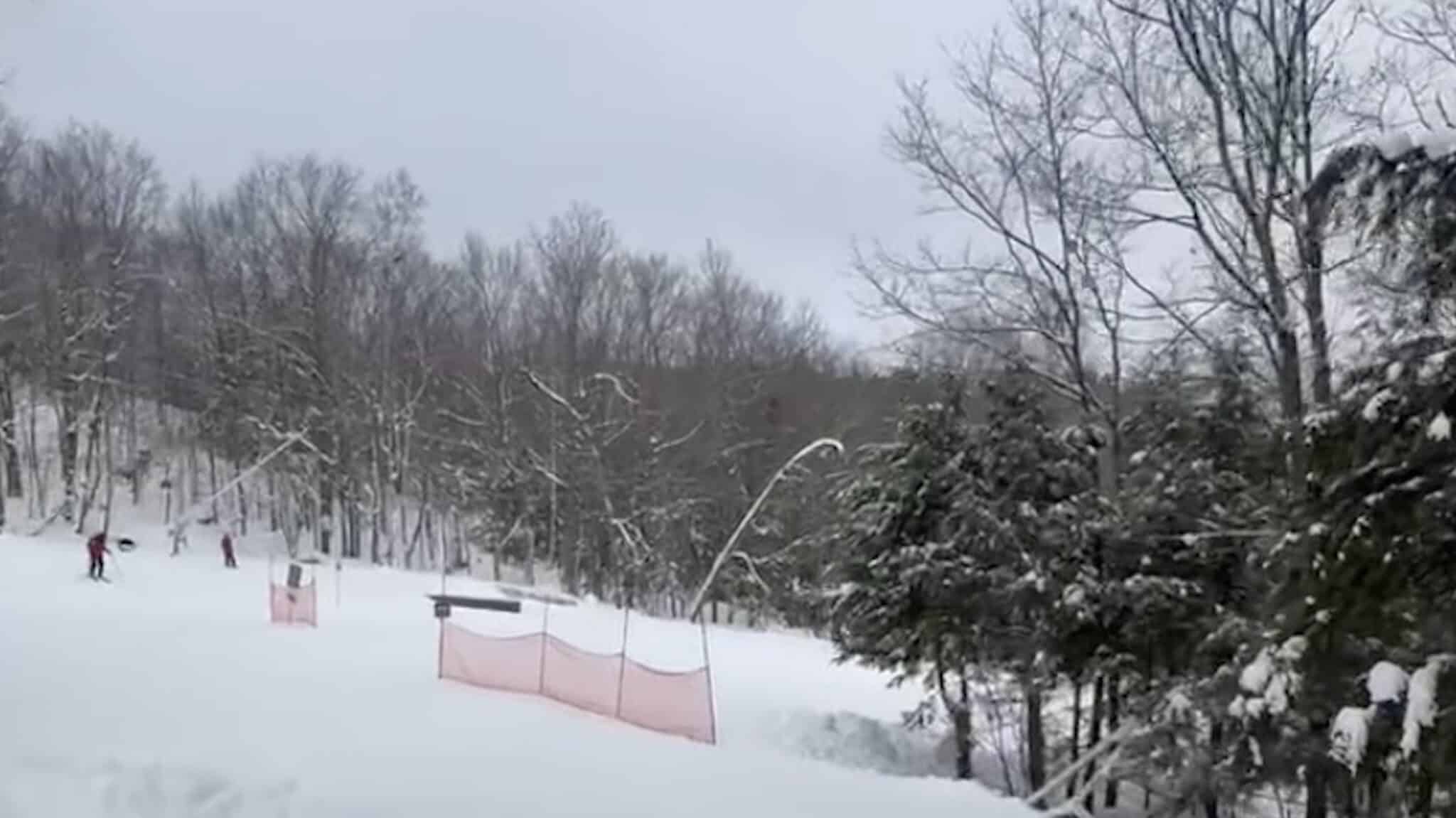 13-Year-Old Dies After Tragic Chairlift Accident At Quebec Ski Resort ...