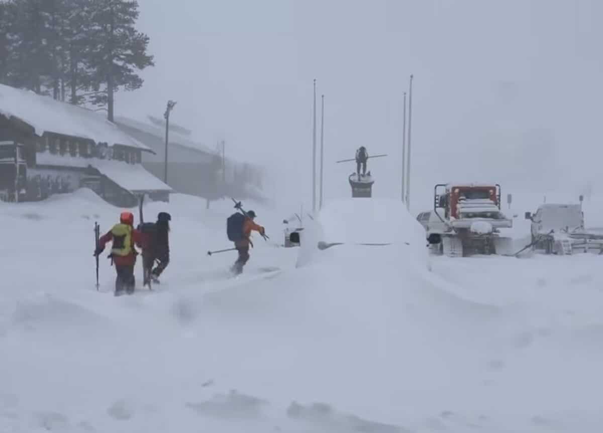 10 Missing In Mass Avalanche Burial In Lake Tahoe