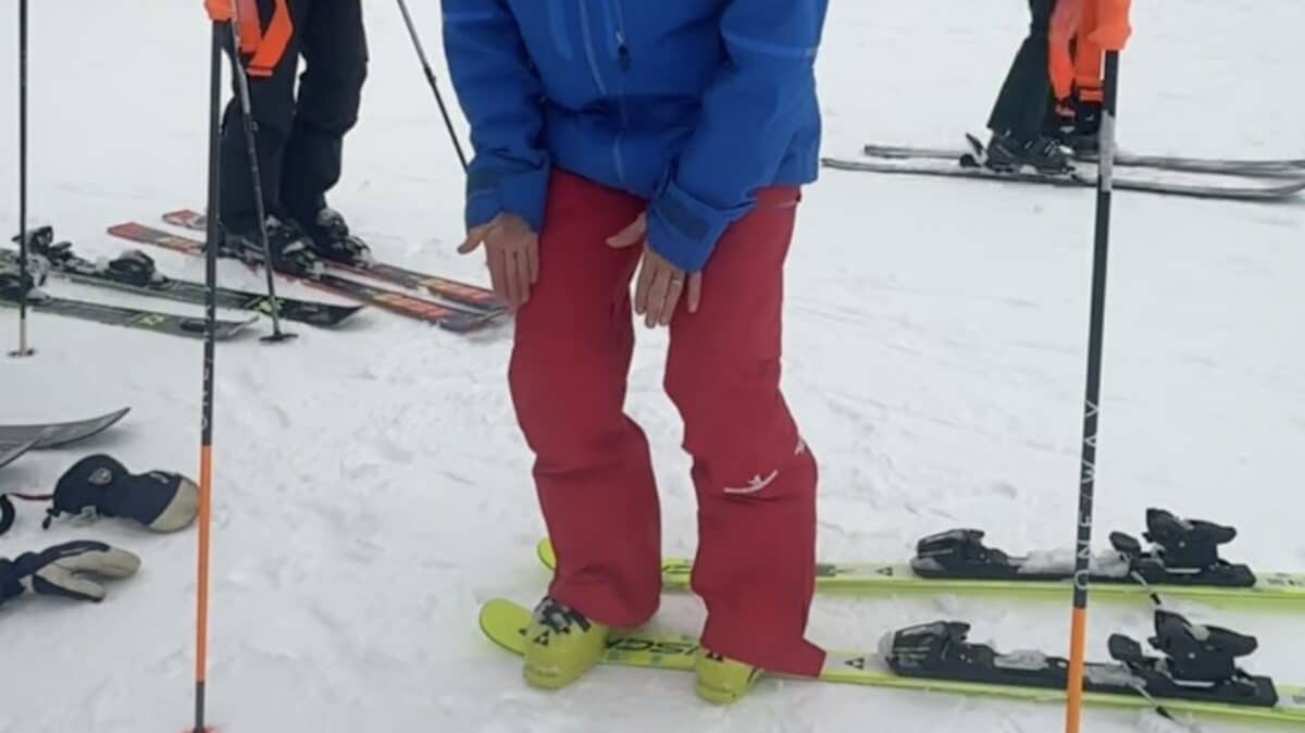 Simple drill to help your mogul skiing.