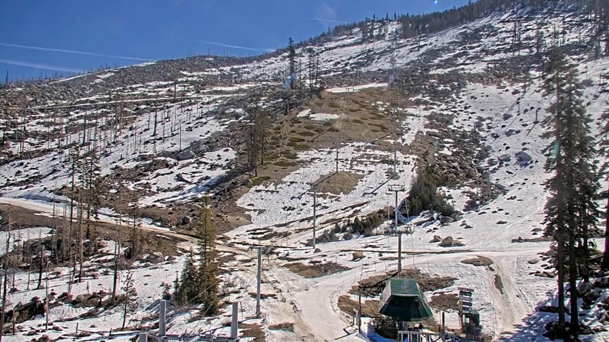 A List Of All The Western U.S. Ski Resorts Closing Earlier Than Expected