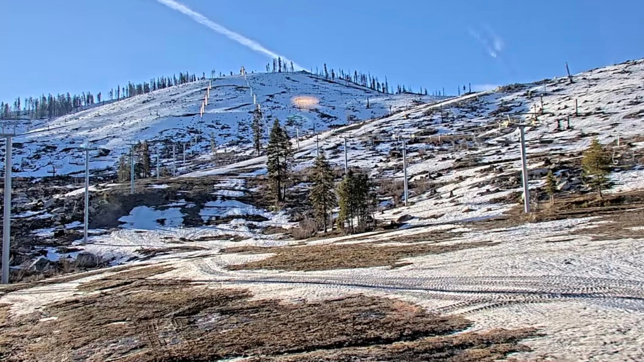 Tahoe Ski Resort Plans To Close After This Weekend Due To Lack Of Snow