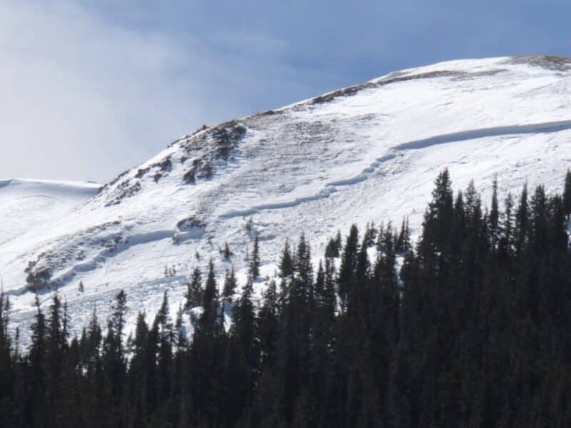 Persistent Slab Avalanche NE avalanche crown on Sniktau.