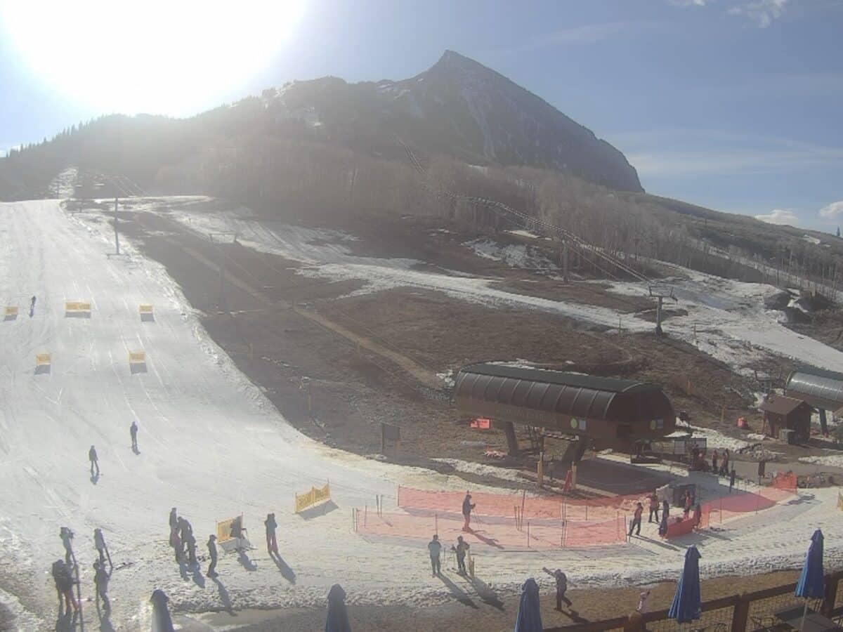 5 Colorado Ski Areas Closing This Week