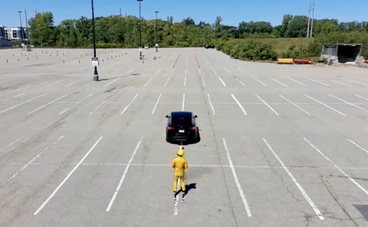 New Asphalt Speed Skiing Record Set Behind Tesla, And it’s FAST!