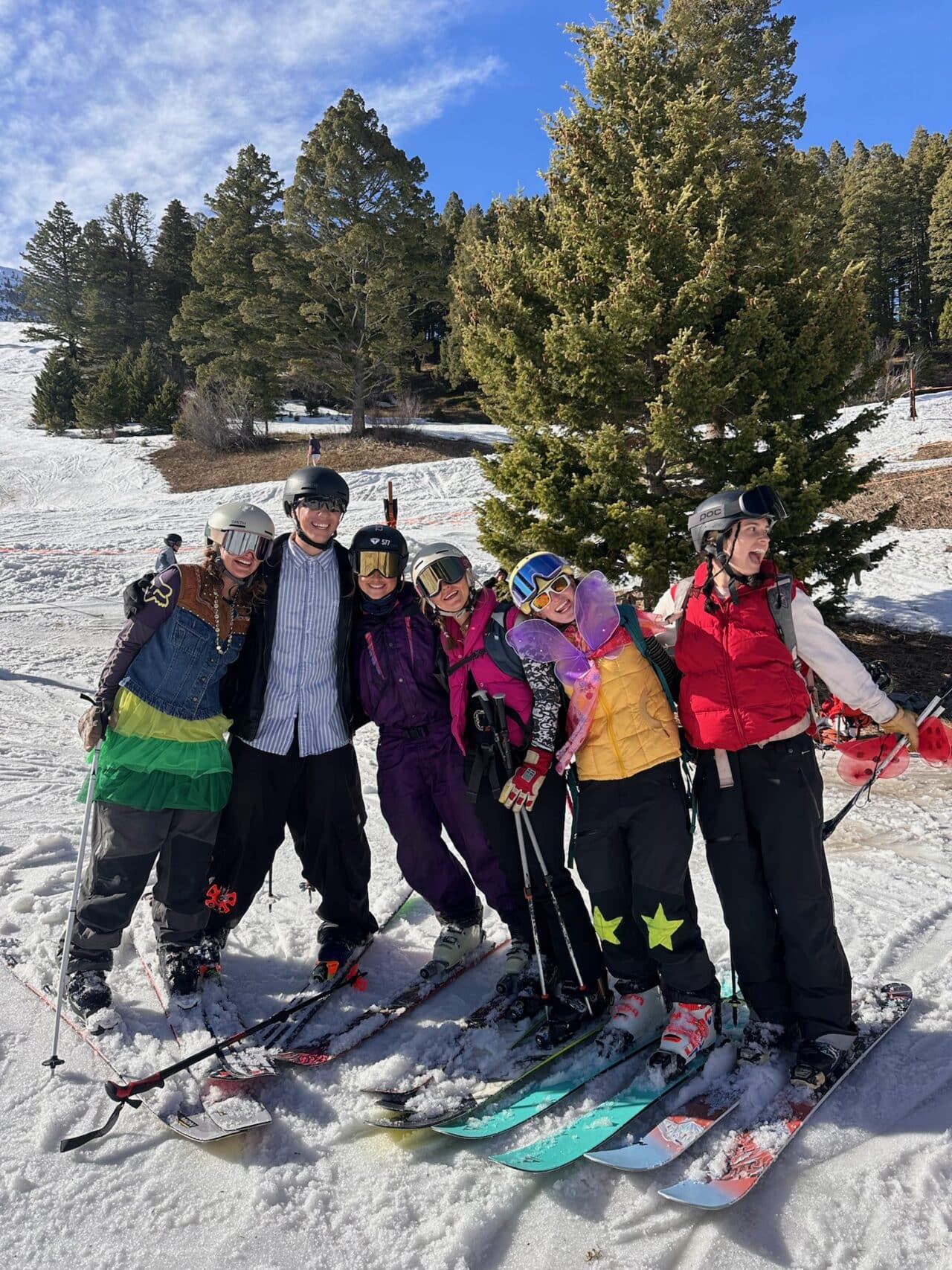 Spring Sking Style Spring Skiing Is Back In Fashion - Carving Skills