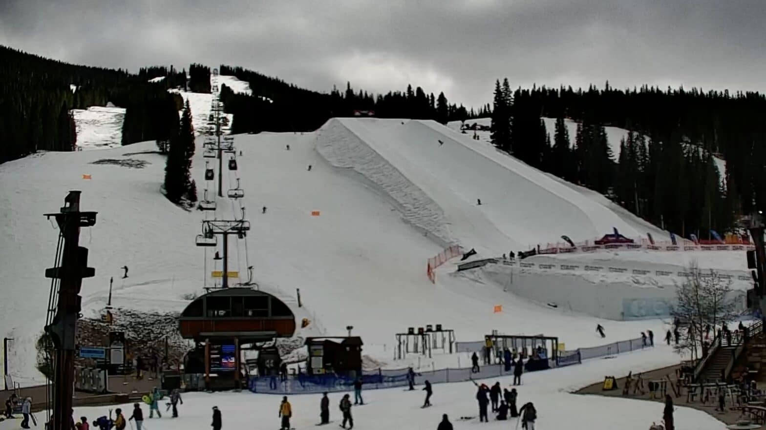 Just 7 Colorado Ski Resorts Will Remain Open After This Weekend