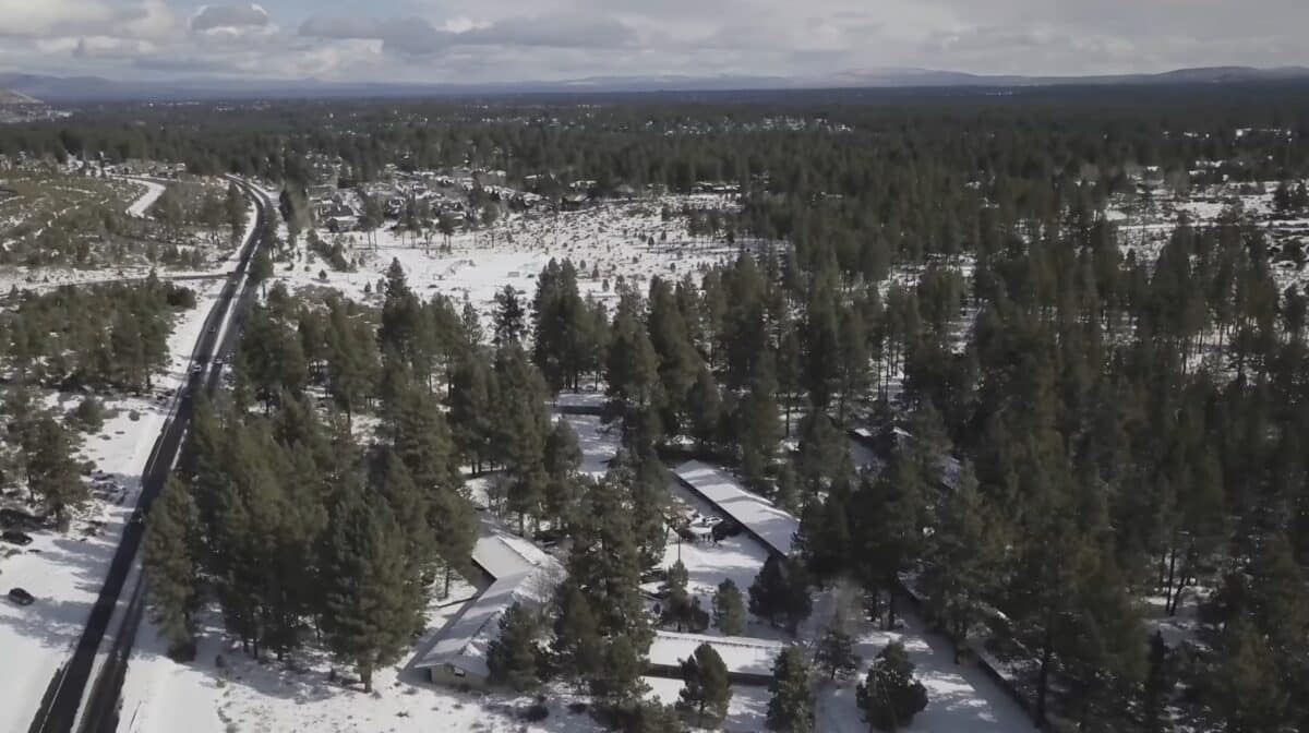 Oregon’s Largest Ski Resort To Run  70-Room Hotel