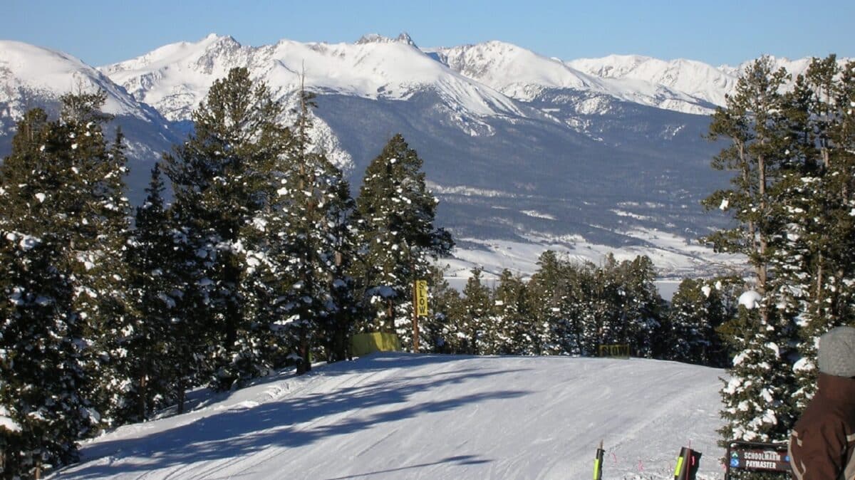 Altercation at Colorado Resort Ends With Lift Operator Assault and Suspect Disappearing Into the Trees