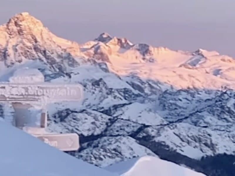 Conditions at Mammoth Mountain this morning.