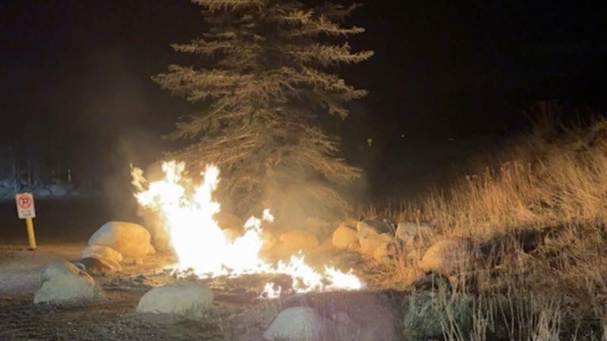 Fire at park in Colorado mountain town.
