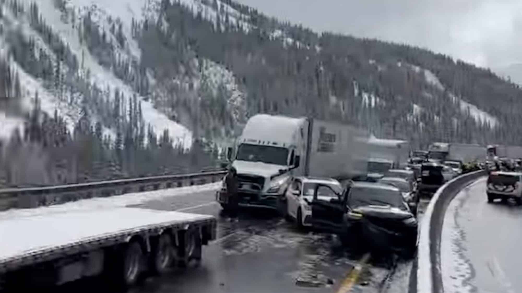70 Car Pileup Shuts Down Colorado I-70 Eastbound By Eisenhower Tunnel ...