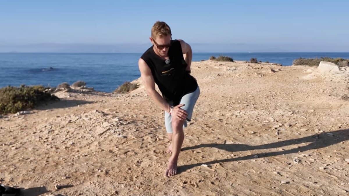Tom Gellie glute workout.