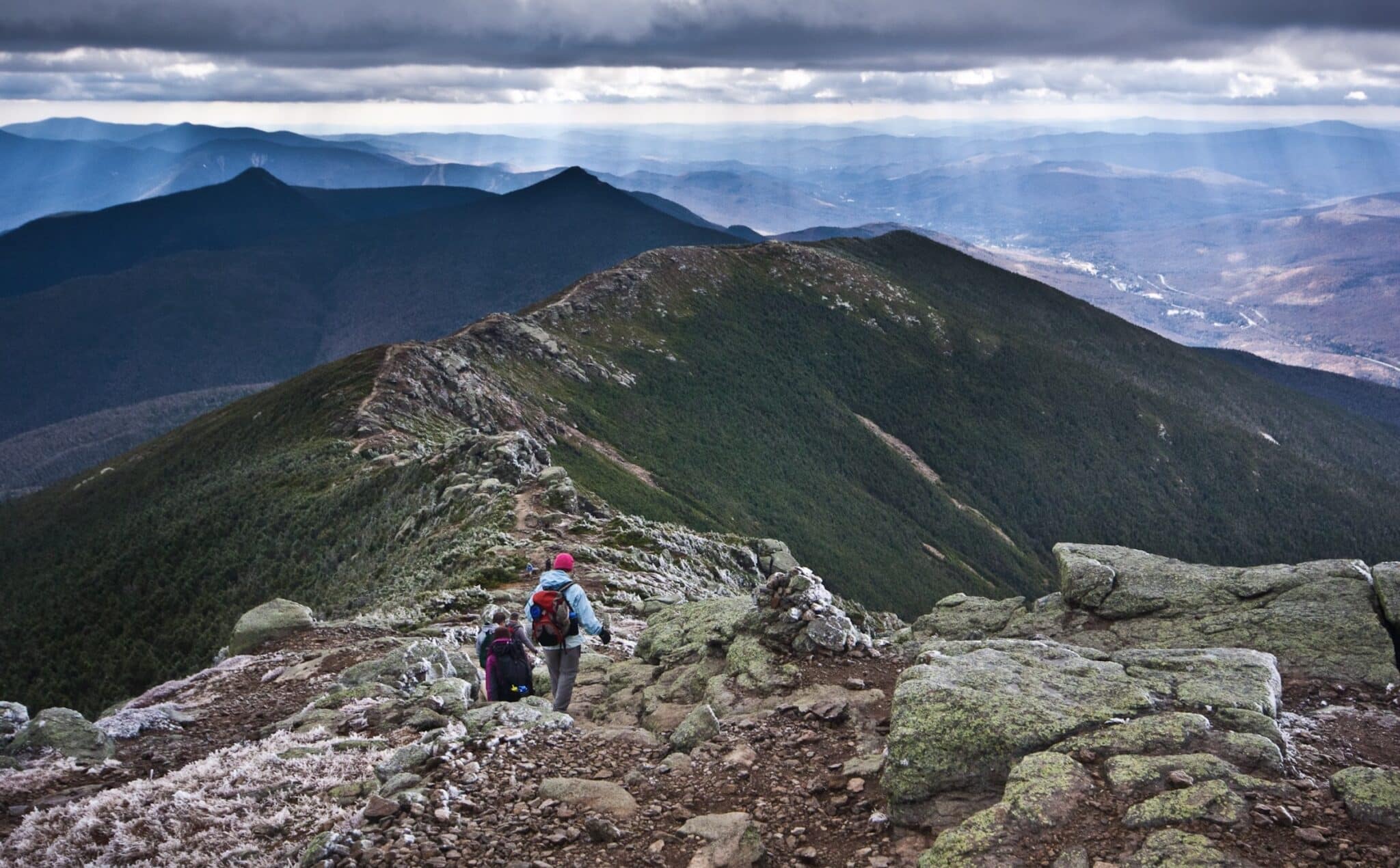 National Guard Helicopter Rescues 80-Year-Old Canadian Hiker From New Hampshire Peak