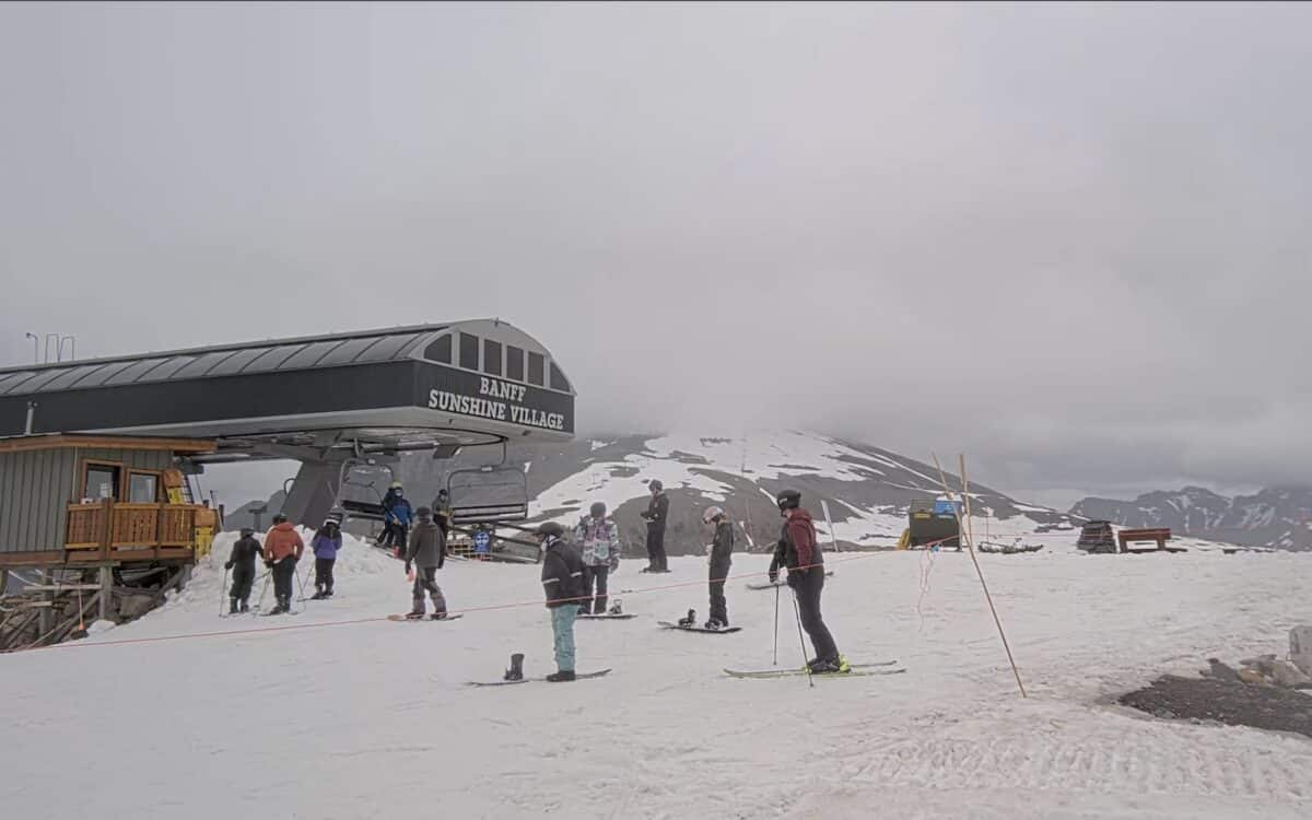 The Few North American Ski Resorts Still Open This Weekend