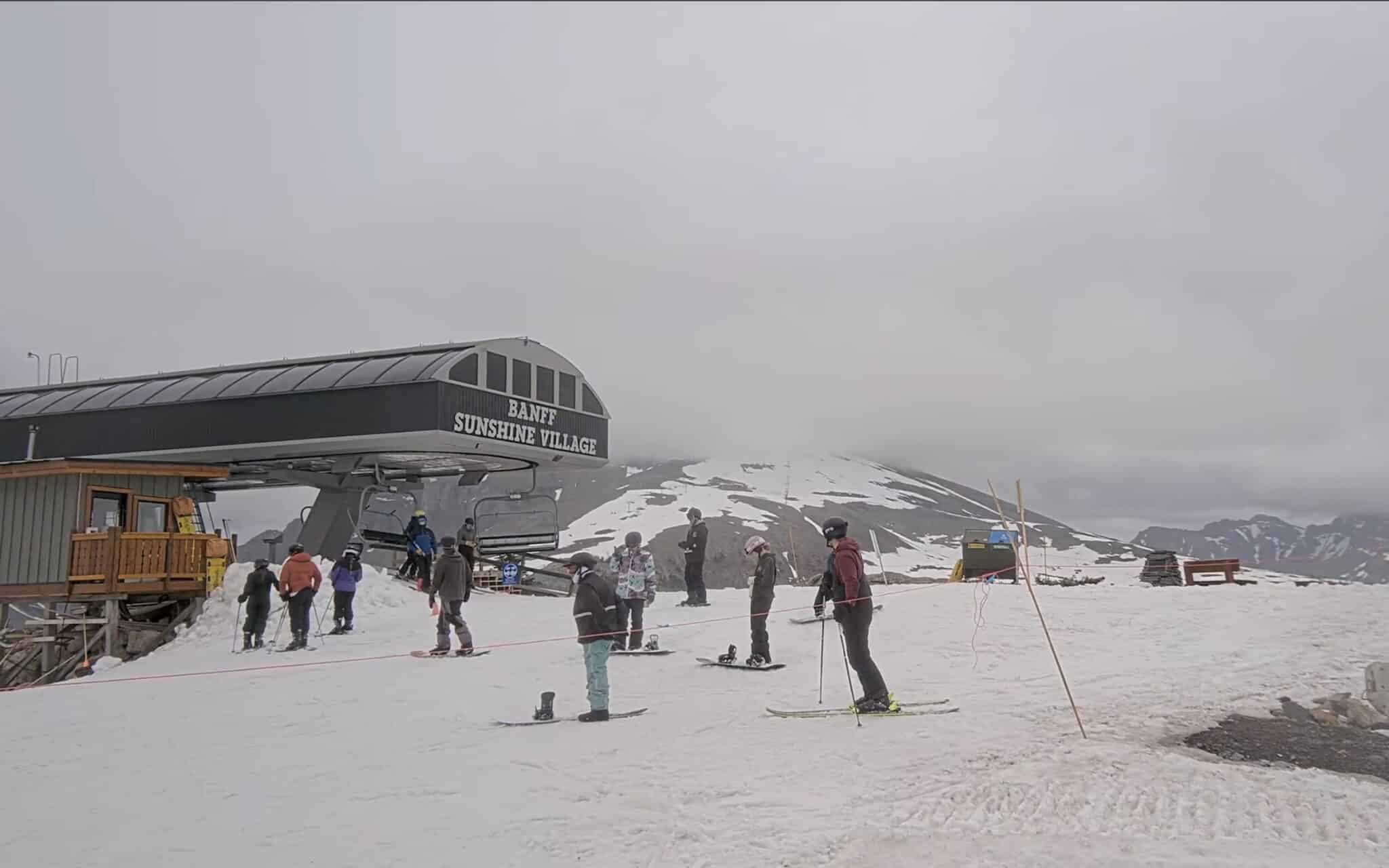 The Few North American Ski Resorts Still Open This Weekend