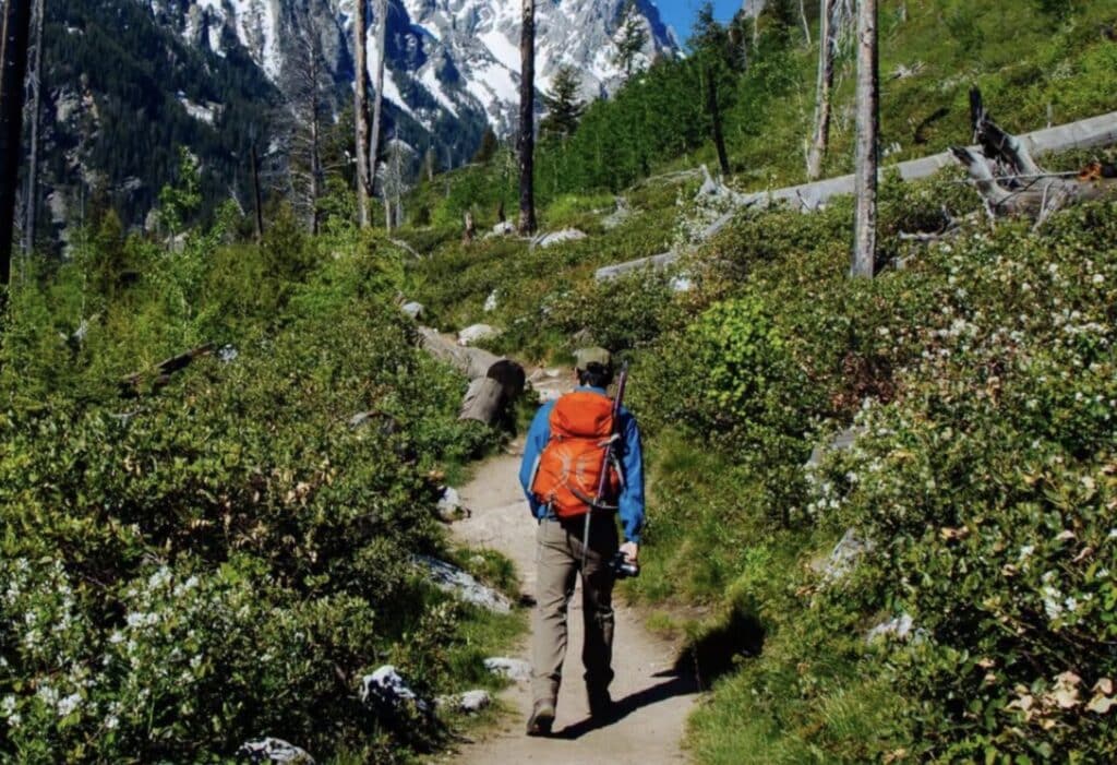Guide To National Park Hiking Trail Etiquette