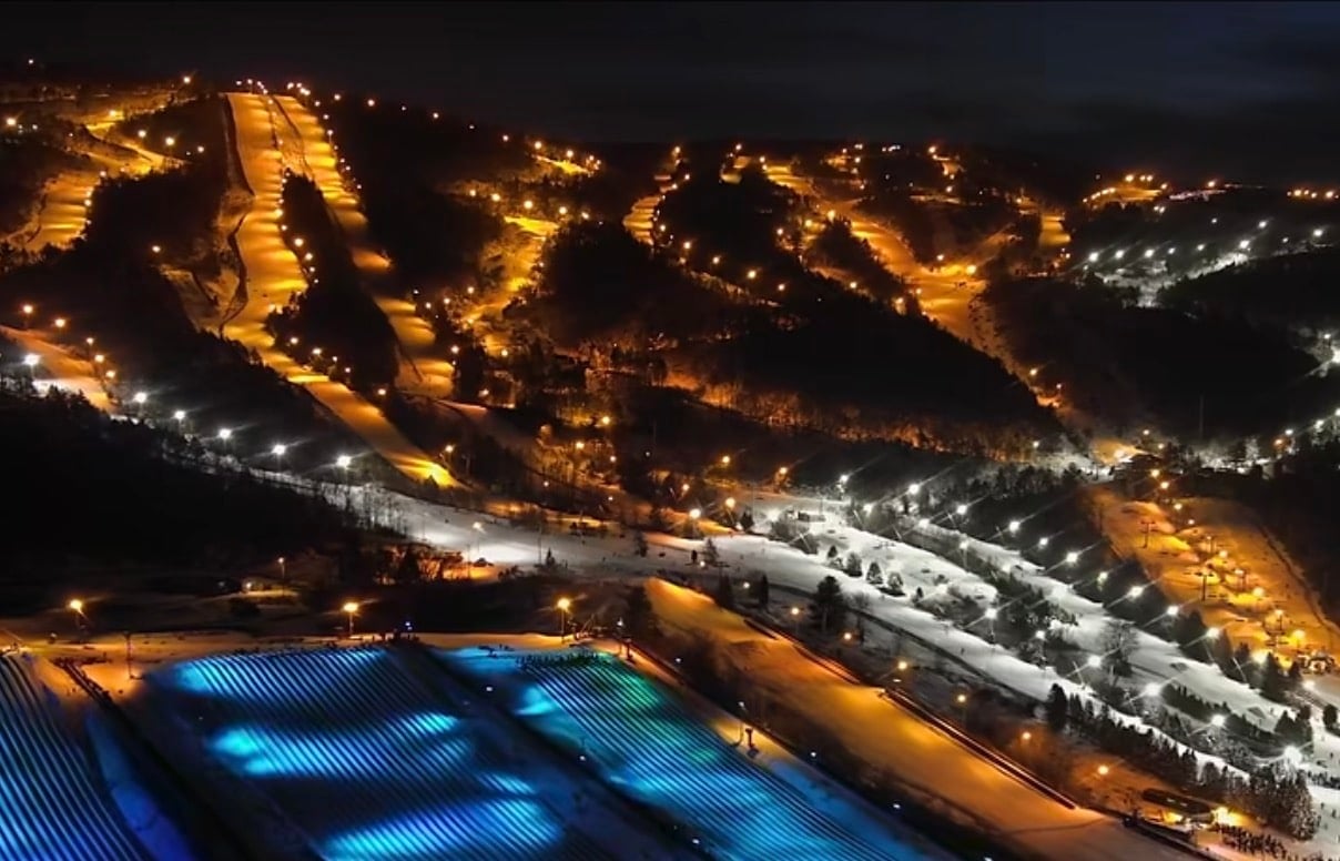 Pennsylvania’s Highest-Vertical Drop Ski Area Is Going 100% LED for Night Skiing